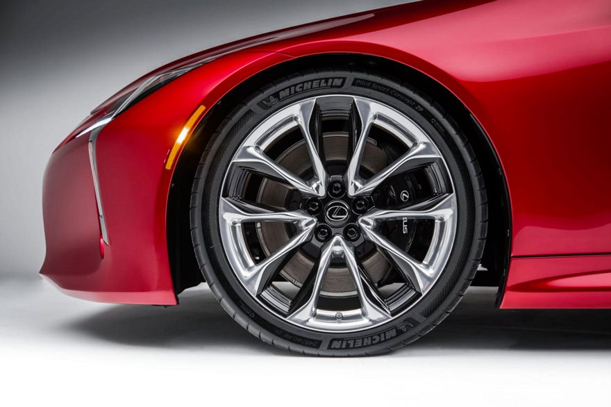 Michelin Pilot Super Sport ZP на новом Lexus LC500