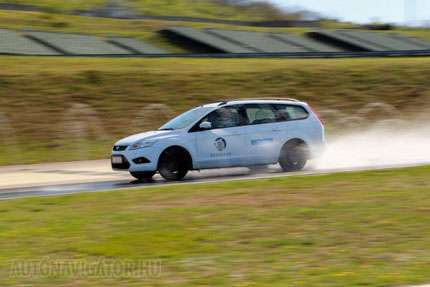 Autonavigator: 195/65 R15 жазғы шиналарын тестілеу